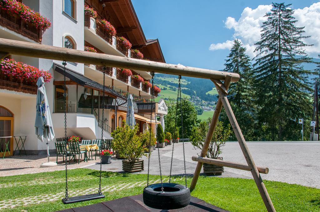 Hotel Jaegerhof Kolsassberg Exterior foto